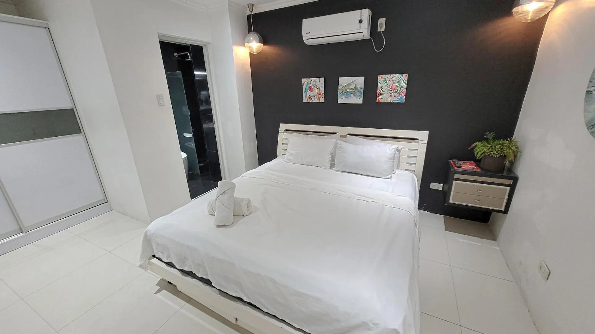 Lucky Suite Kandi 2 Bedrooms Angeles Filipíny